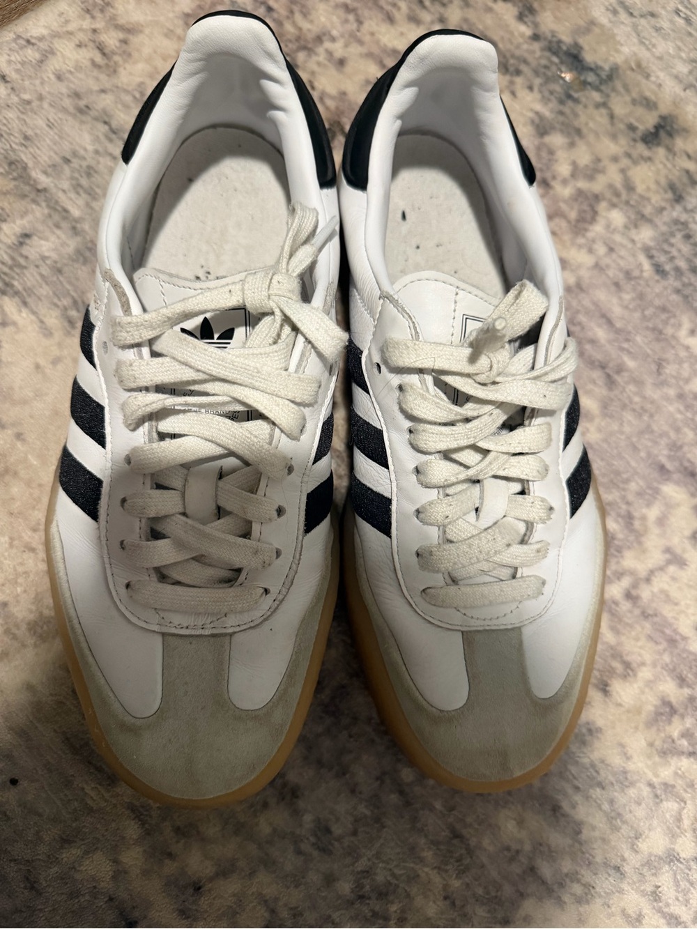 Adidas unisex White & Black Samba Classic Sneakers